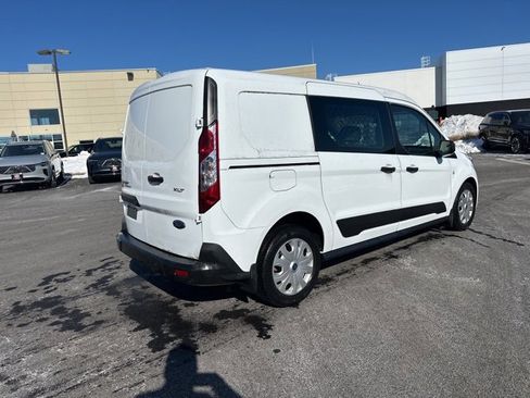 Used 2022 Ford Transit Connect XLT image 5