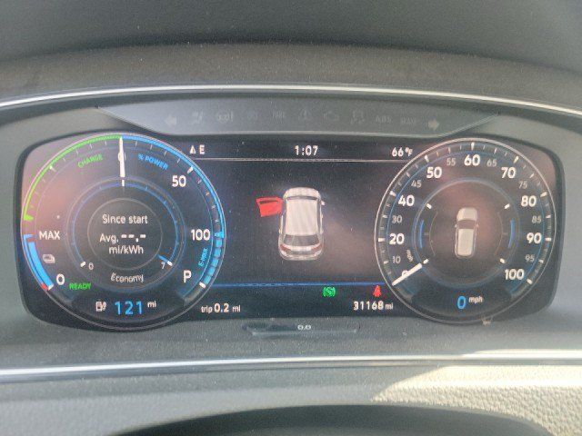 Used 2019 Volkswagen e-Golf SEL Premium FWD image 17
