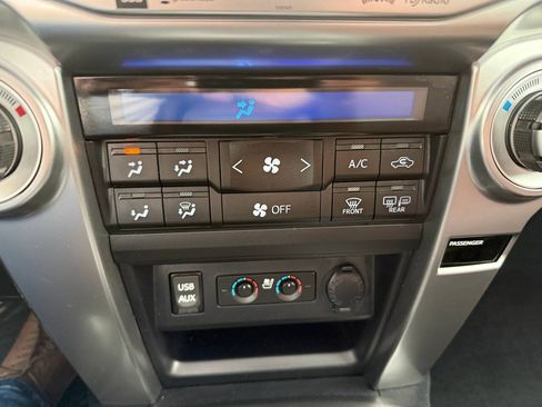 Used 2016 Toyota 4Runner Limited AWD/4WD image 72