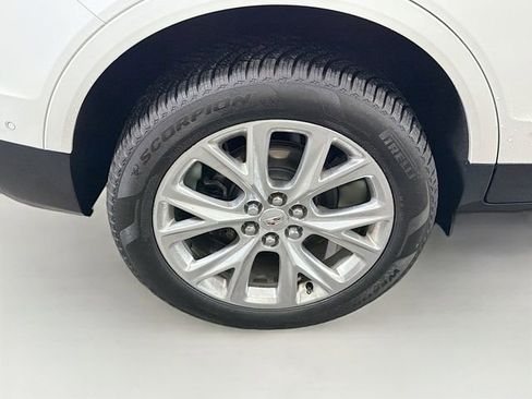 Used 2020 Cadillac XT5 Premium Luxury image 36