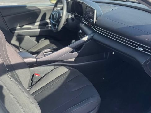 Used 2021 Hyundai Elantra SEL FWD image 23