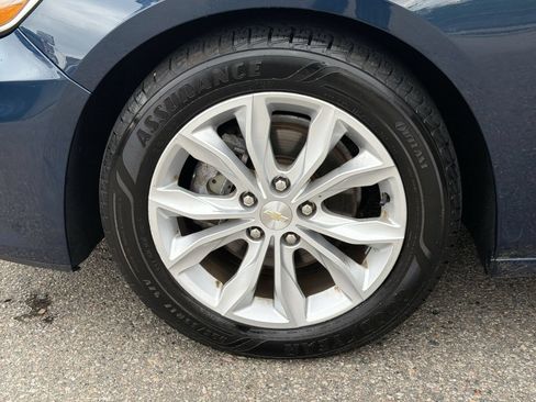 Used 2020 Chevrolet Malibu LT FWD image 17