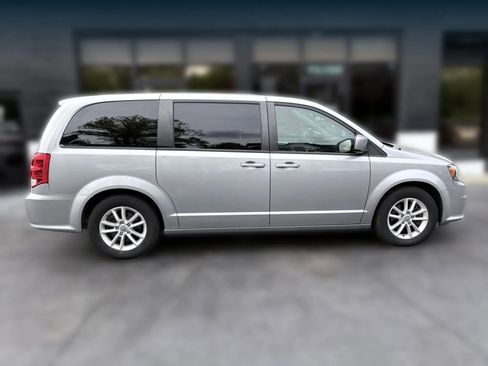 Used 2018 Dodge Grand Caravan GT image 6