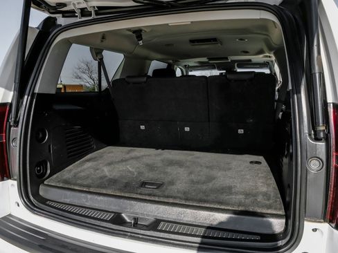 Used 2020 Chevrolet Suburban LT image 65