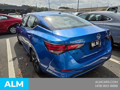 Used 2024 Nissan Sentra SV FWD image 8
