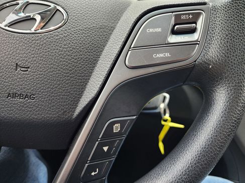 Used 2018 Hyundai Santa Fe Sport image 15