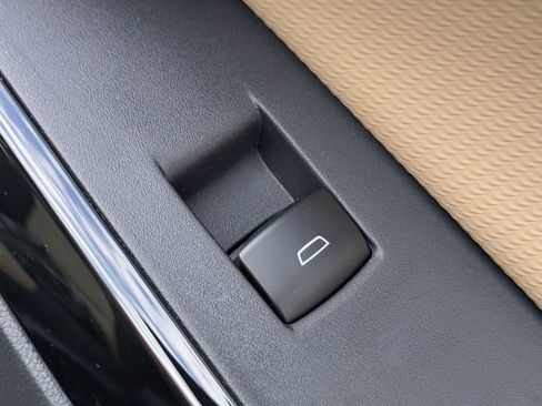 New 2026 Chevrolet Equinox ACTIV w/ Convenience Package III FWD image 38