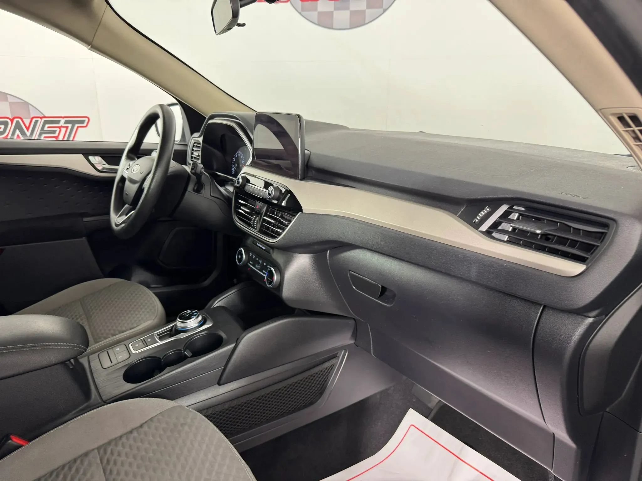 Used 2020 Ford Escape SE AWD/4WD image 12