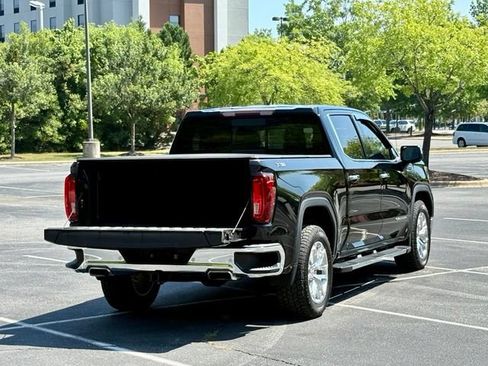 Used 2021 GMC Sierra 1500 SLT w/ SLT Premium Plus Package AWD/4WD image 18