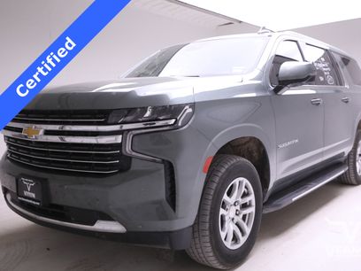 Used 2024 Chevrolet Suburban LT w/ Luxury Package