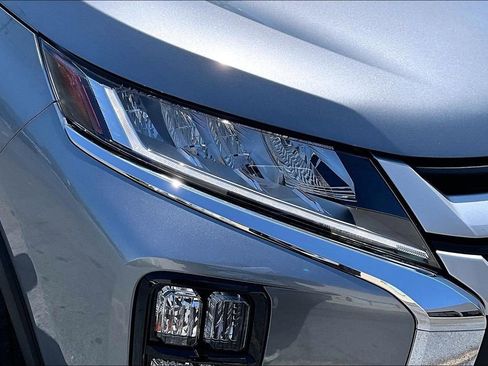 Used 2025 Mitsubishi Outlander Sport AWD image 32