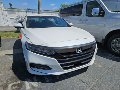 Used 2019 Honda Accord Sport image 4