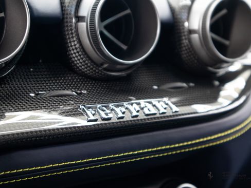 Used 2017 Ferrari F12 Berlinetta RWD image 16