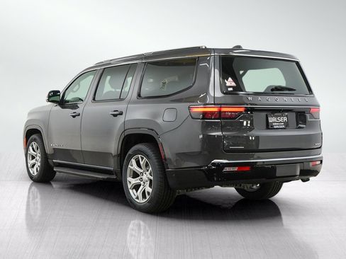 Used 2022 Jeep Wagoneer Series II w/ Convenience Group I AWD/4WD image 4