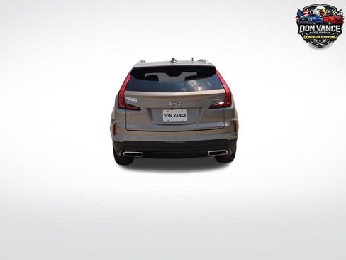 Used 2024 Cadillac XT4 Premium Luxury FWD image 4
