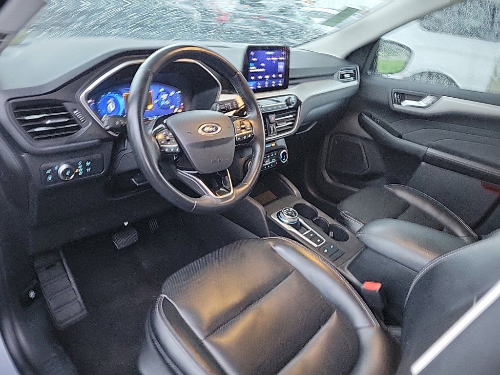 Used 2022 Ford Escape SEL w/ Technology Package FWD image 7