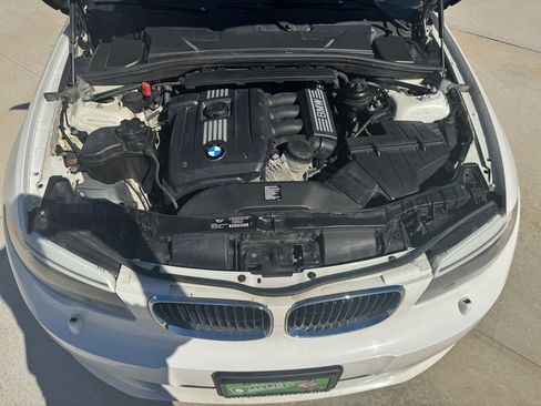 Used 2012 BMW 128i Convertible image 32