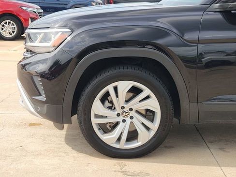 Used 2021 Volkswagen Atlas SE w/ Panoramic Sunroof Package FWD image 8