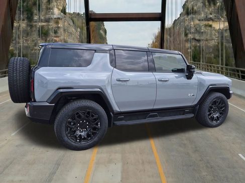 New 2026 GMC Hummer EV SUV AWD/4WD image 11