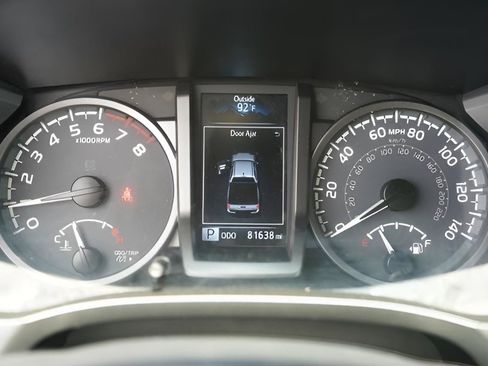 Used 2023 Toyota Tacoma TRD Sport AWD/4WD image 24