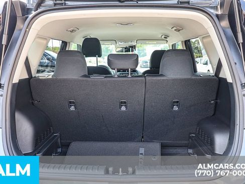 Used 2025 Kia Soul LX w/ LX Technology Package FWD image 23