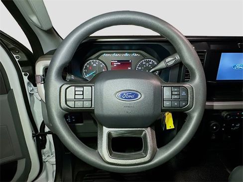 New 2026 Ford F250 XL w/ XL Chrome Package image 7