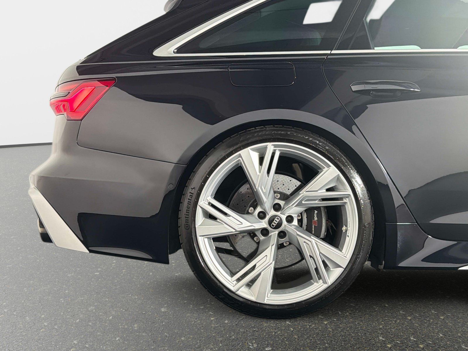 Used 2021 Audi RS 6 AWD/4WD image 20