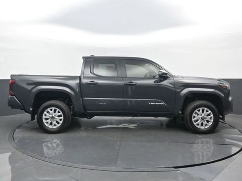 Used 2026 Toyota Tacoma SR5 RWD image 2