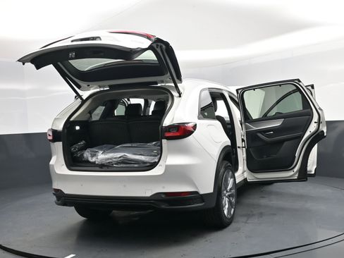 New 2026 MAZDA CX-90 Plug-In Hybrid w/ Preferred image 19