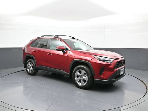 Certified 2025 Toyota RAV4 XLE w/ Convenience Package AWD/4WD image 4