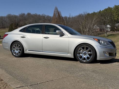 Used 2012 Hyundai Equus Signature image 10