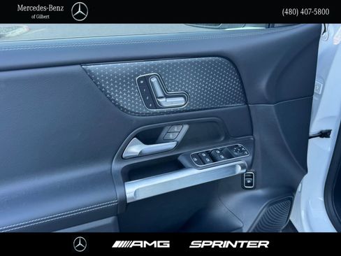 New 2026 Mercedes-Benz GLB 250 GLB 250 image 11
