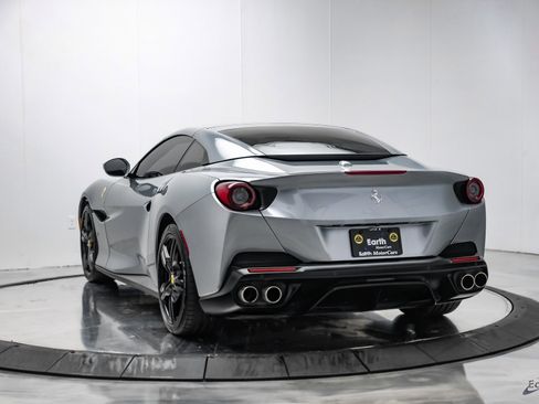 Used 2019 Ferrari Portofino image 13