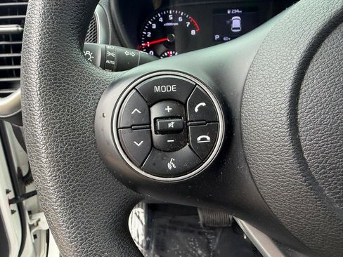 Used 2021 Kia Soul S FWD image 25