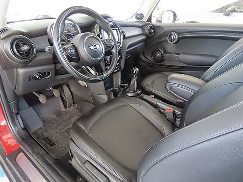 Used 2017 MINI Cooper 2-Door Hardtop FWD image 11