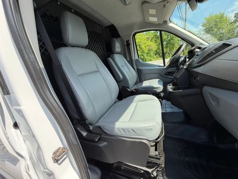 Used 2017 Ford Transit 150 130 Low Roof RWD image 15