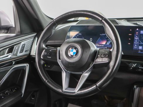 Used 2023 BMW X1 xDrive28i w/ Premium Package image 12