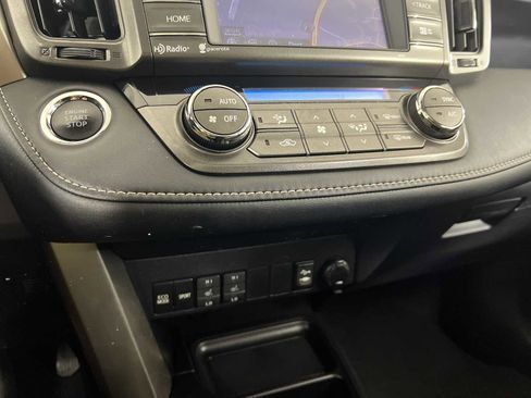 Used 2015 Toyota RAV4 Limited AWD/4WD image 7