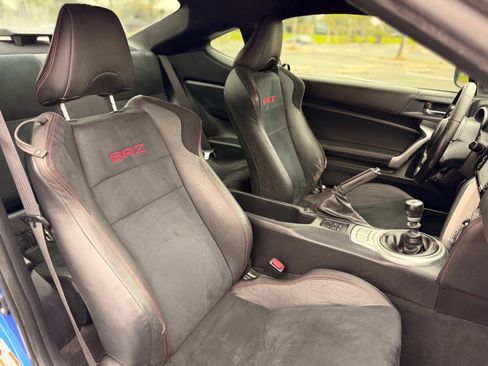 Used 2017 Subaru BRZ Limited w/ Popular Package #3 RWD image 13