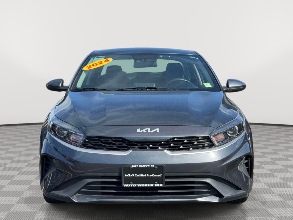 Certified 2024 Kia Forte LXS FWD image 2