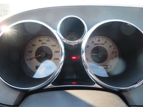 Used 2006 Pontiac Solstice Convertible w/ Premium Package image 19