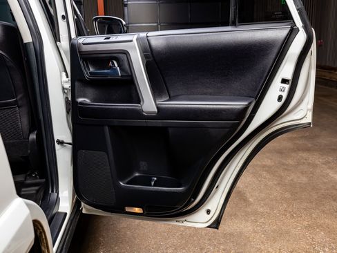 Used 2017 Toyota 4Runner TRD Off-Road Premium image 37