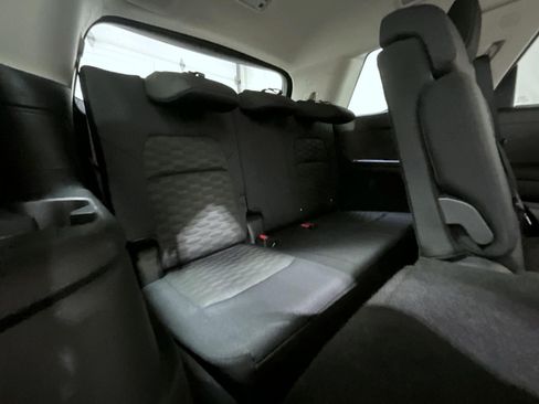 Used 2024 Nissan Pathfinder SV w/ Black Appearance Package image 20