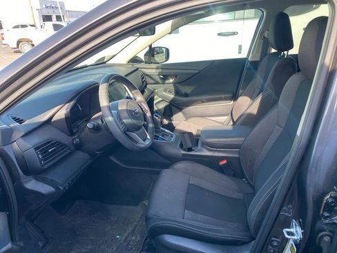 Used 2023 Subaru Outback Premium AWD/4WD image 7