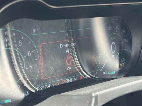 Used 2020 Ford Mustang Shelby GT500 w/ Technology Package RWD image 17