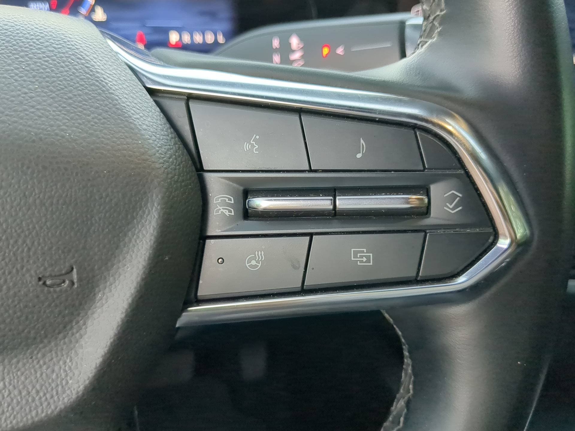 Used 2025 Chevrolet Equinox LT w/ Convenience Package II FWD image 66