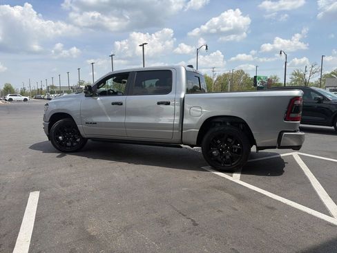 Used 2023 RAM 1500 Laramie AWD/4WD image 7