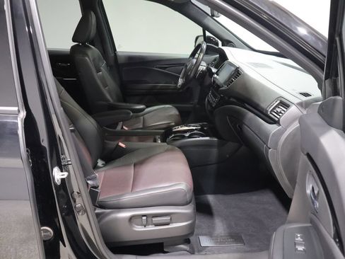 Used 2022 Honda Ridgeline Black Edition image 23