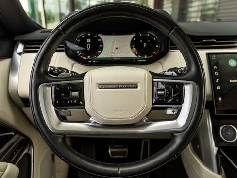 Used 2023 Land Rover Range Rover SE image 27