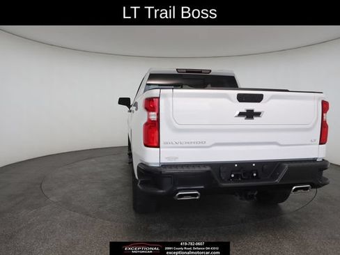 Used 2021 Chevrolet Silverado 1500 LT Trail Boss w/ LT Trail Boss Premium Package AWD/4WD image 14